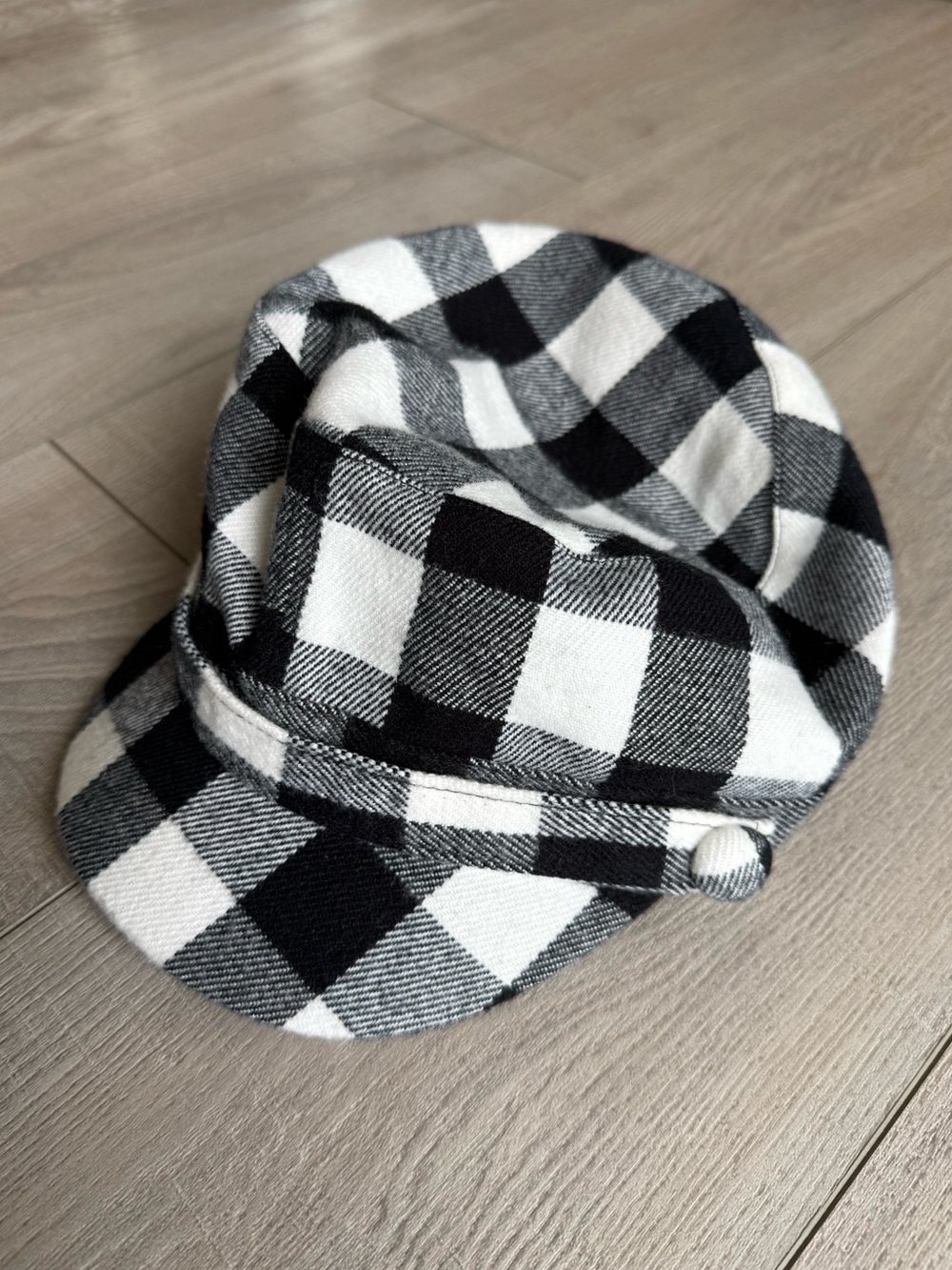 Y2K Black & White Plaid Newsboy Cap